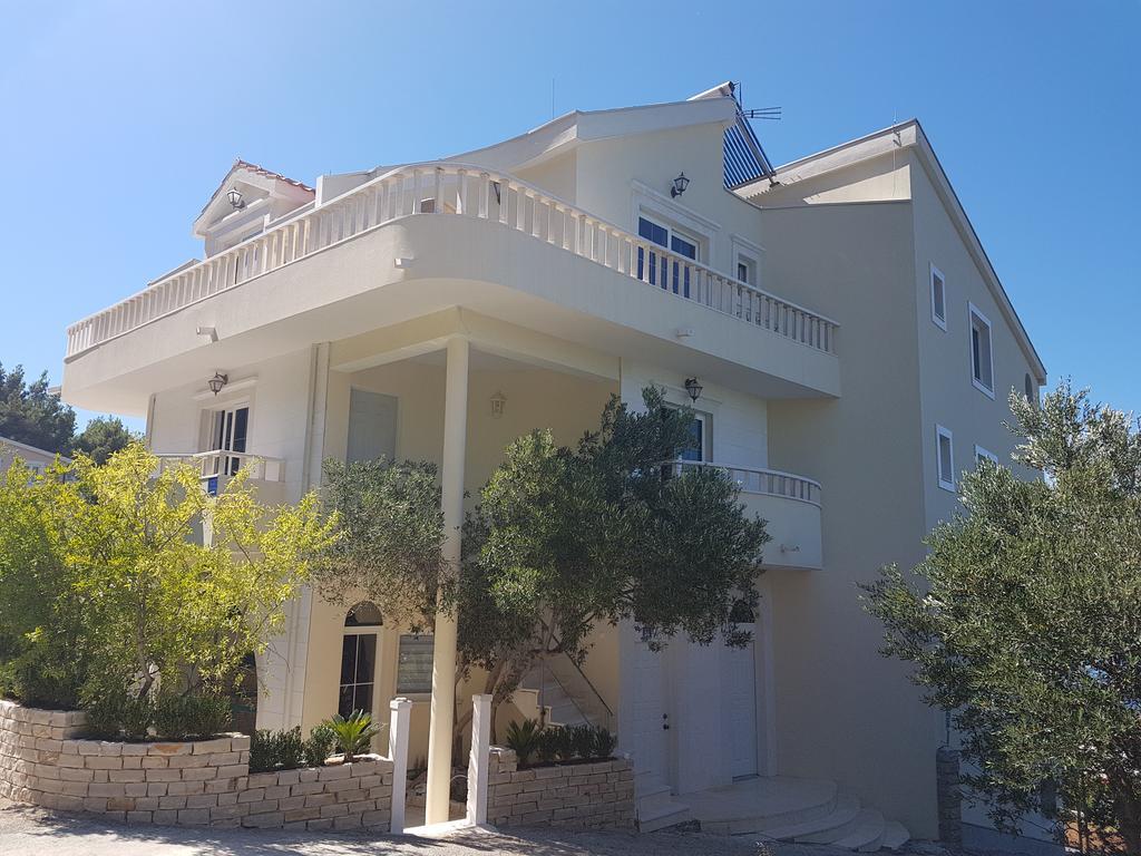 Apartments Vile Holiday Živogošće Dış mekan fotoğraf